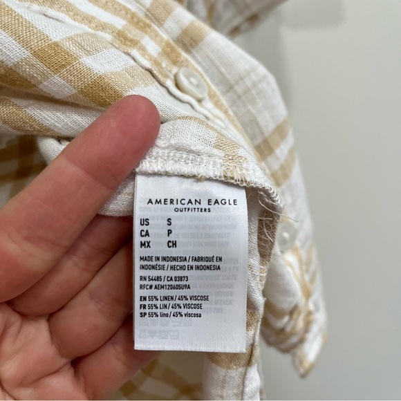 AE oversized boyfriend resort shirt in tan button front size small - Picture 10 of 11